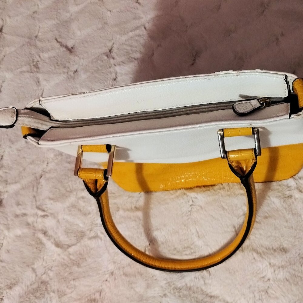 Anne Klein Yellow and White Bag - Picture 9 of 14
